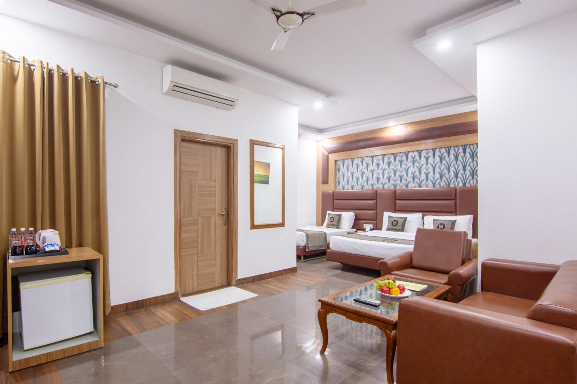 Hotel Lohmod At National Highway 8 - Free Airport Transffer New Delhi Exterior foto