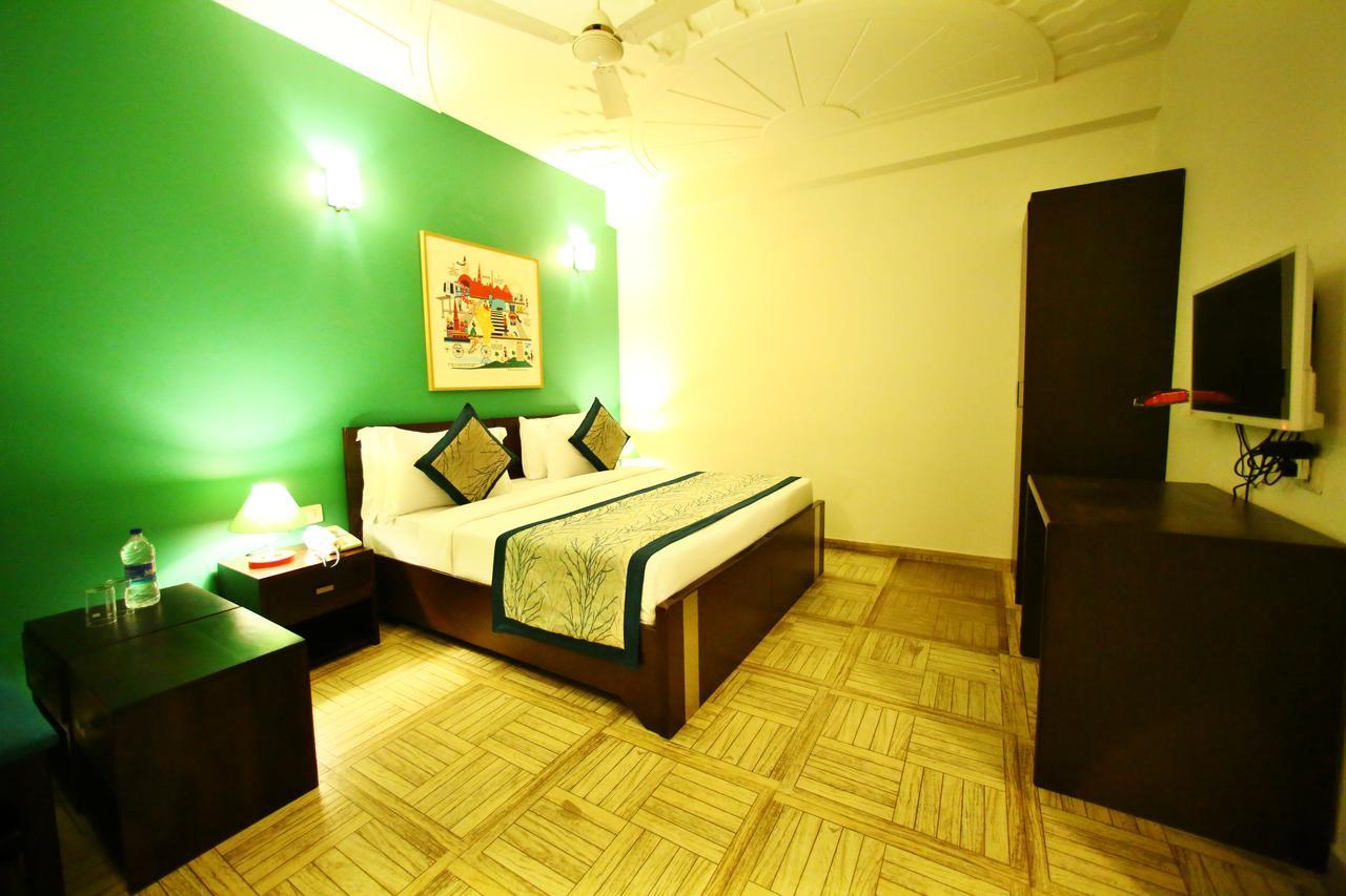 Hotel Lohmod At National Highway 8 - Free Airport Transffer New Delhi Exterior foto