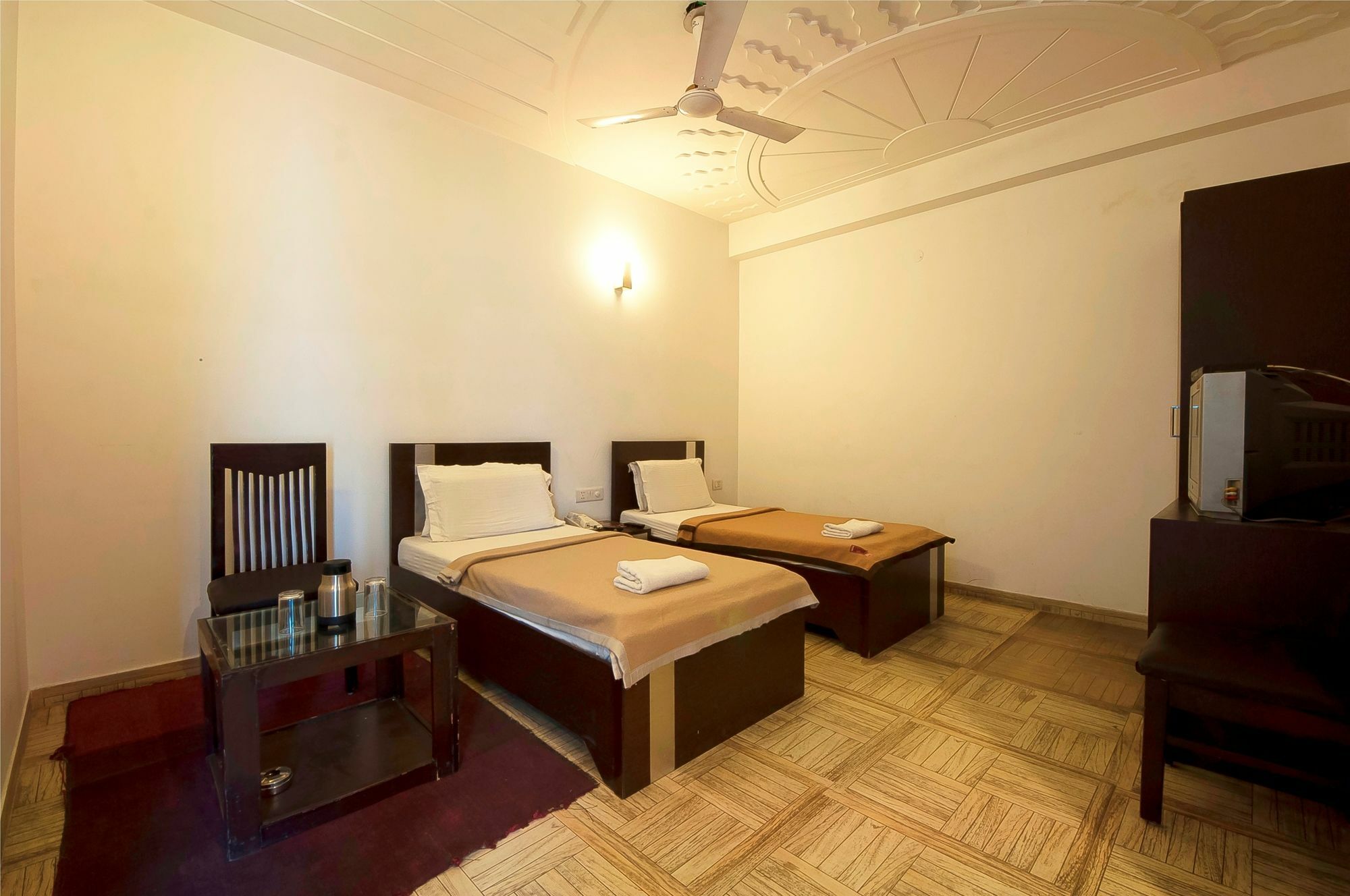 Hotel Lohmod At National Highway 8 - Free Airport Transffer New Delhi Exterior foto